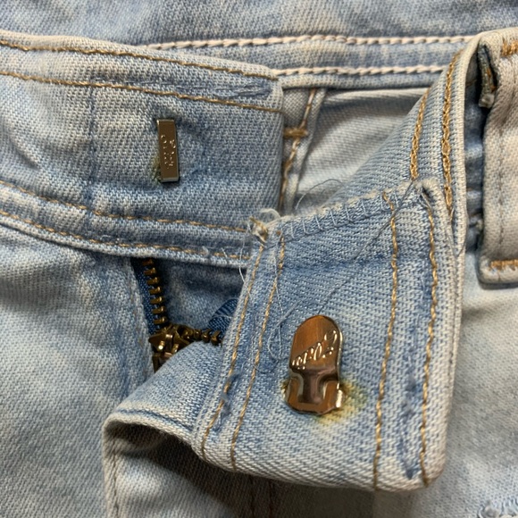 Short jeans - Picture 2 of 3